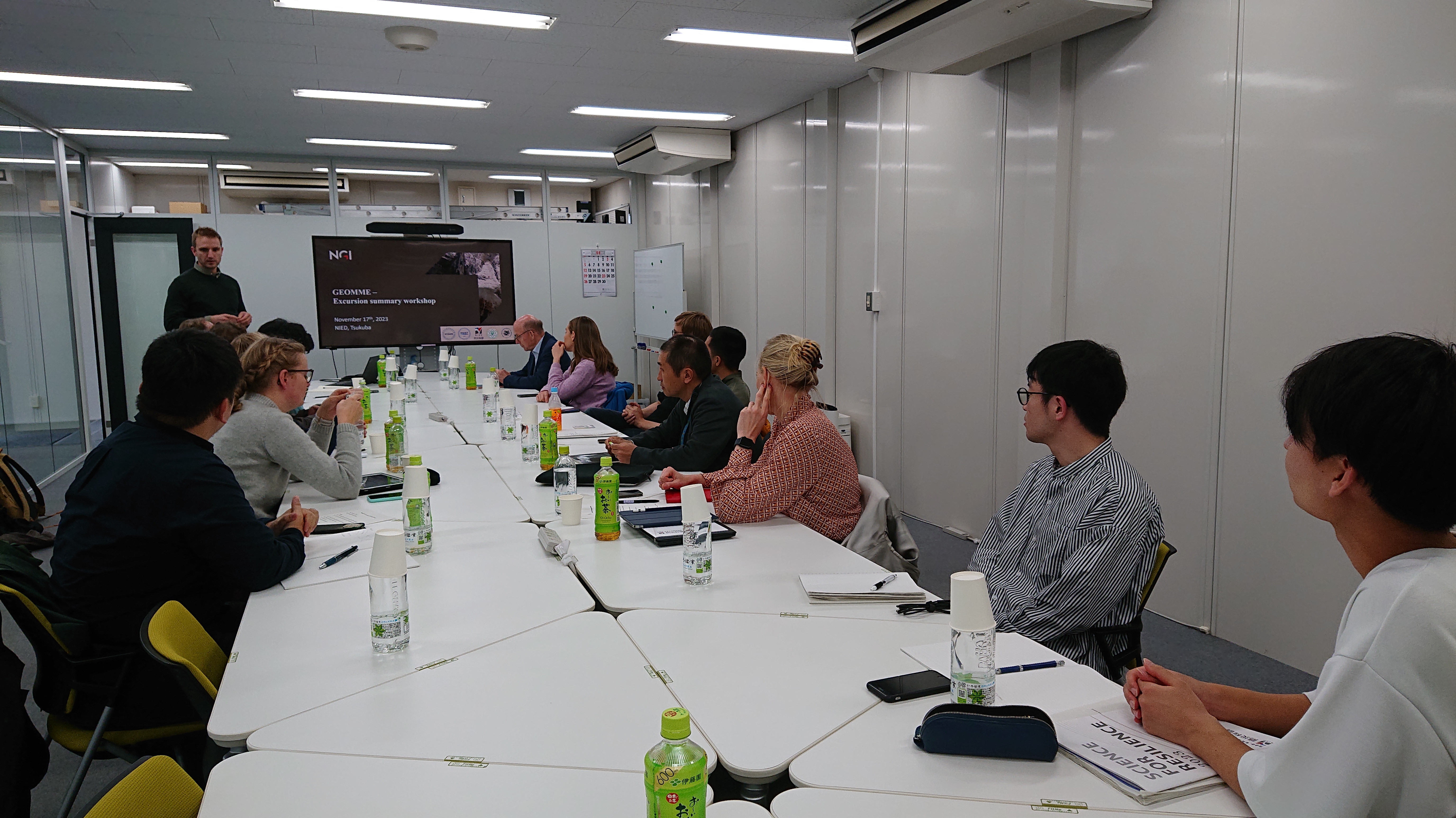 The participants engaged in active discussions at the workshop.