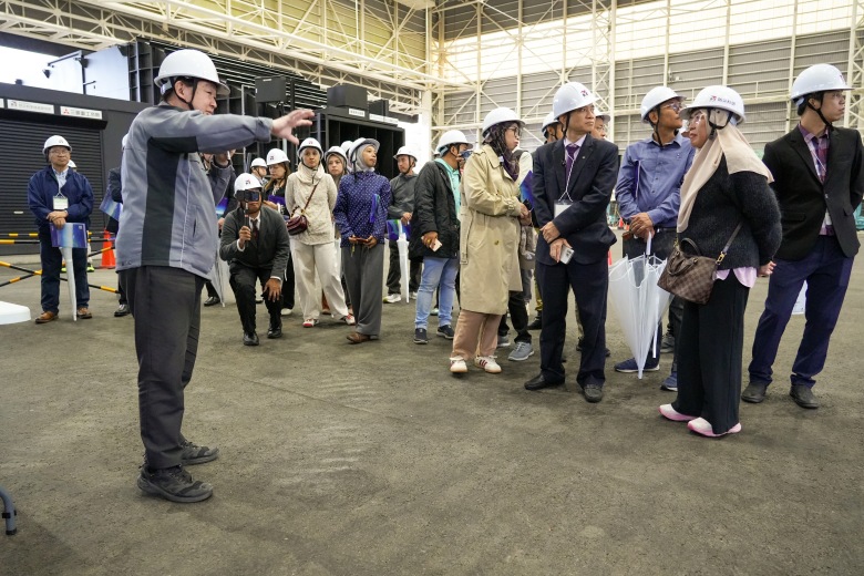 Visit to Large-scale Rainfall Simulator.