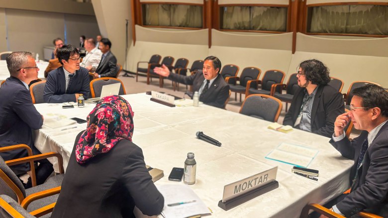 Group discussion during the concurrent session at the STS Forum.