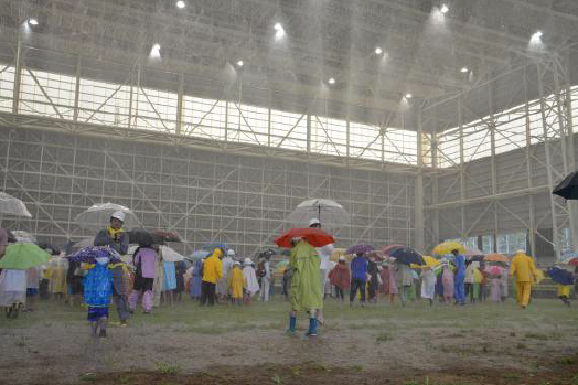 豪雨体験