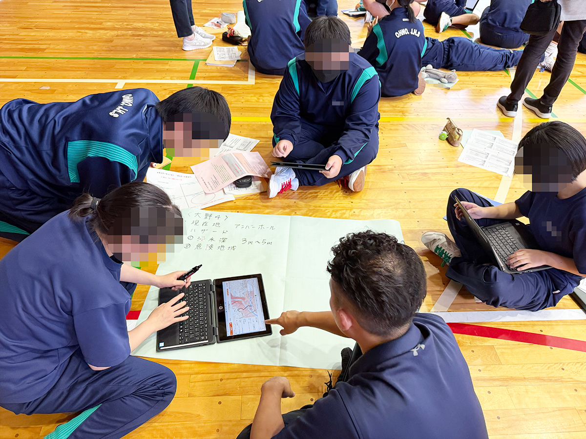 自らリスクを把握・思考・判断できる力の育成を目的とした学習の様子