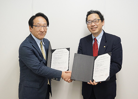 東北大学災害科学国際研究所 今村所長(写真左)、防災科研 林理事長(写真右)
